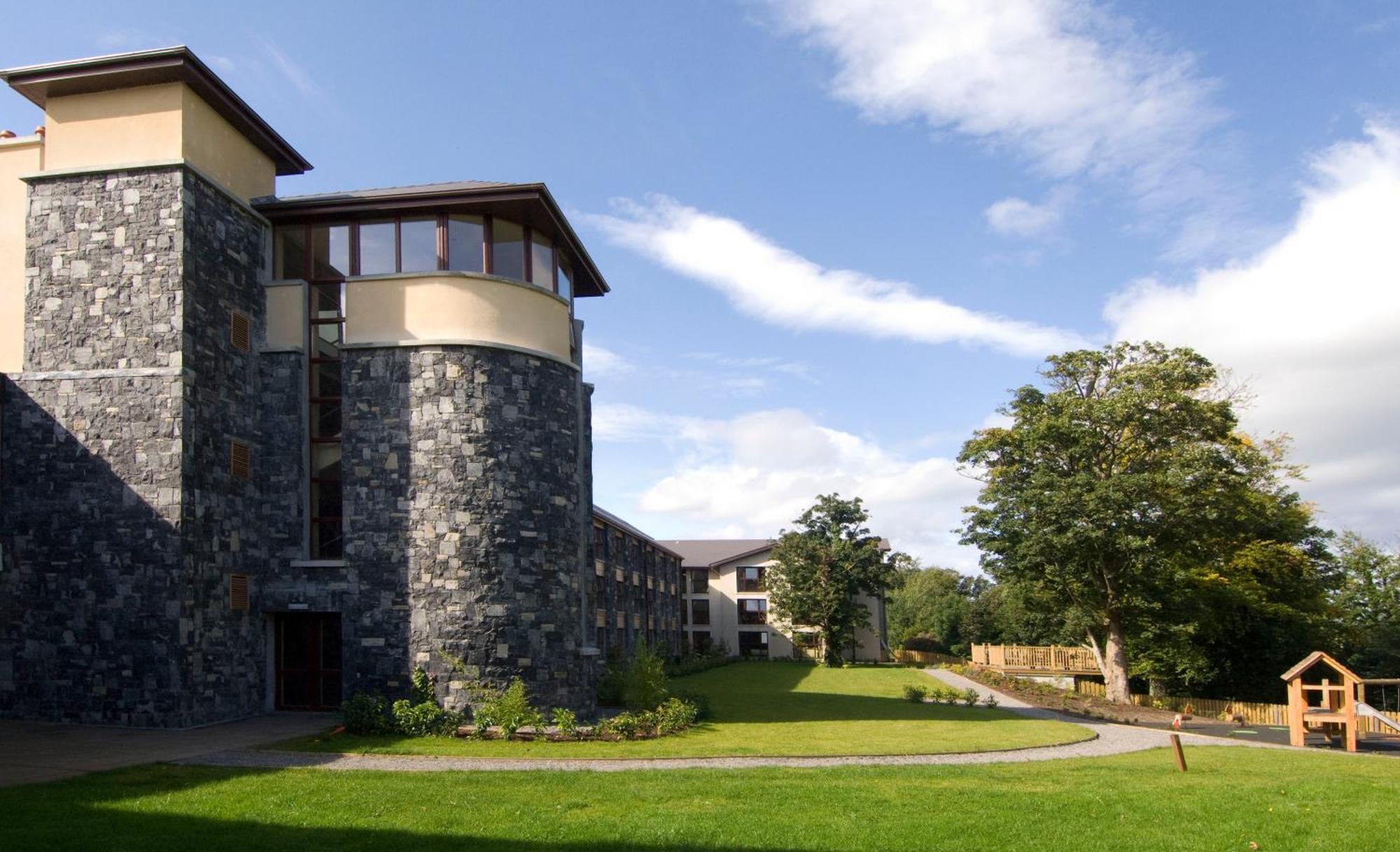 Westport Woods Hotel & Spa Exterior photo