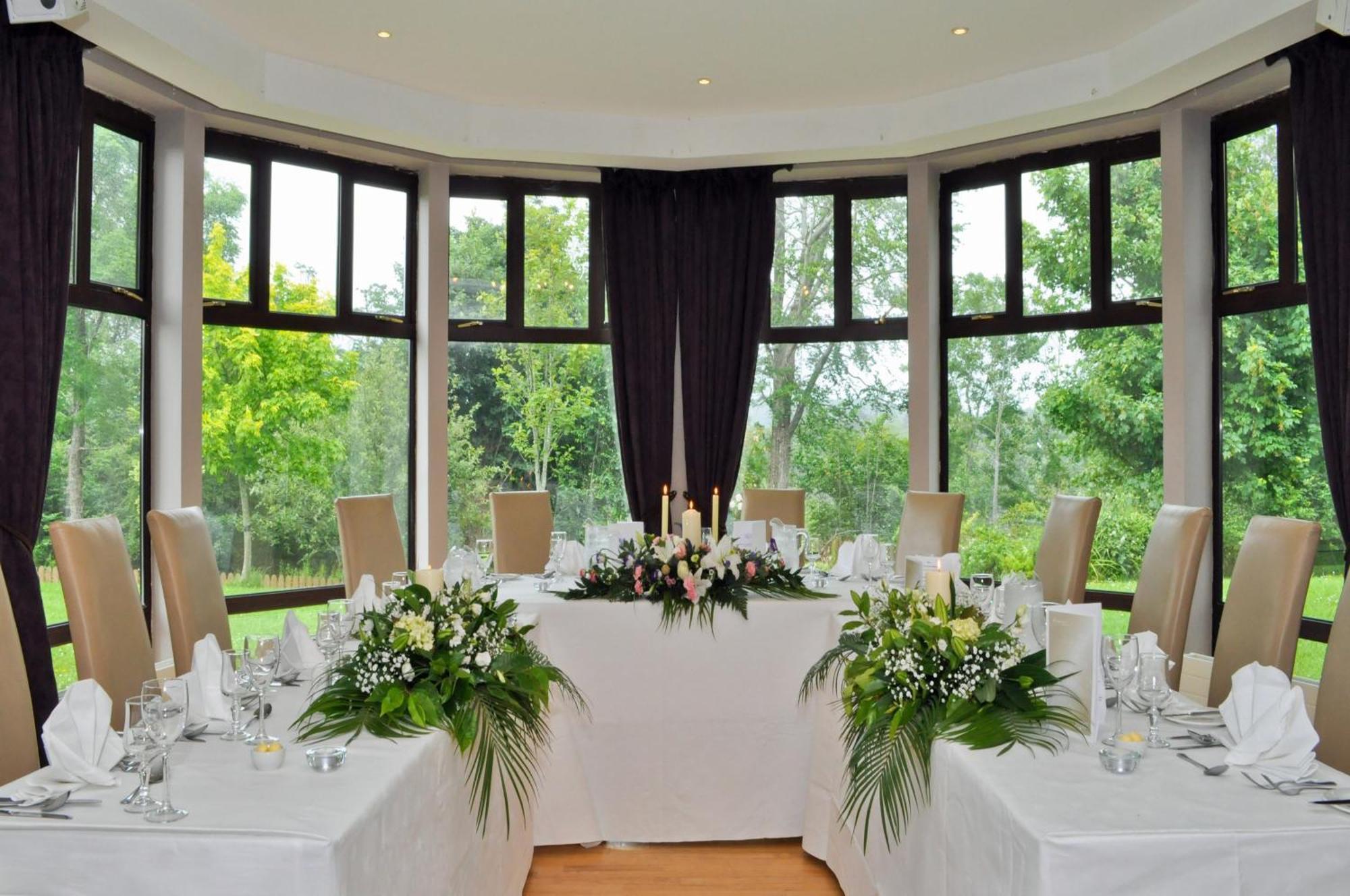 Westport Woods Hotel & Spa Exterior photo